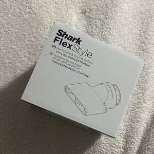 Shark FlexStyle Hair Styling Concentrator - White